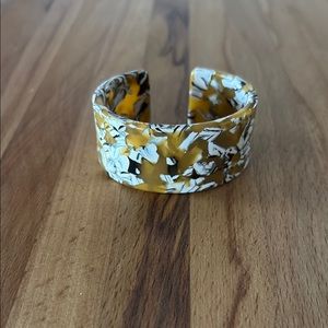 Vintage acrylic Yellow and White Patterned Cuff Bracelet